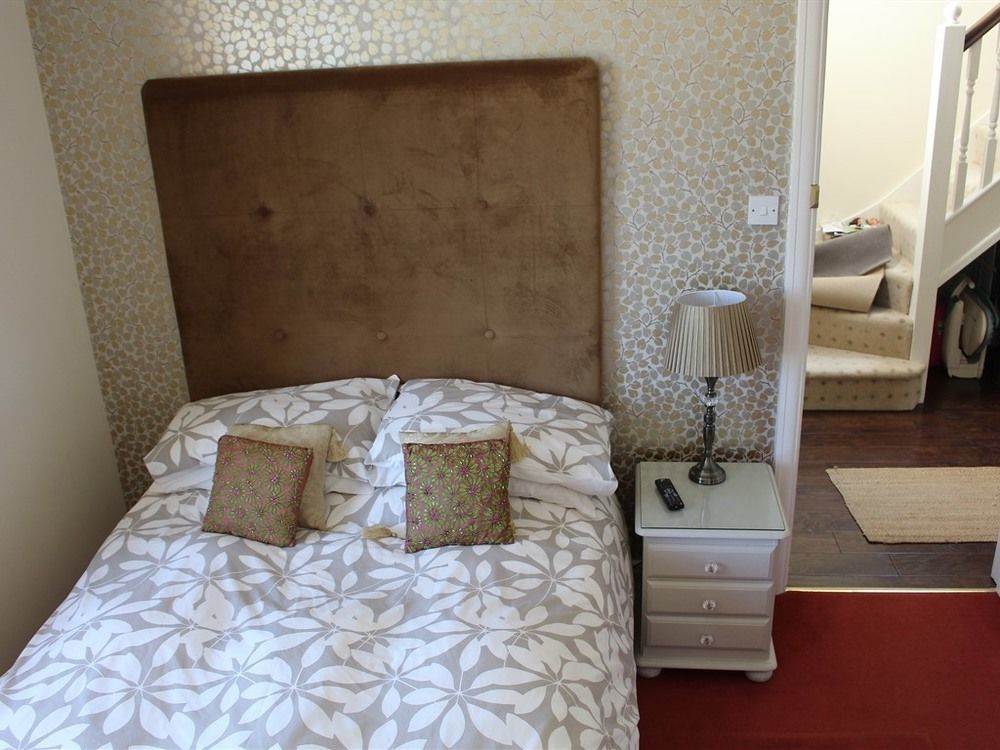 Laurels Guesthouse Witney Dış mekan fotoğraf
