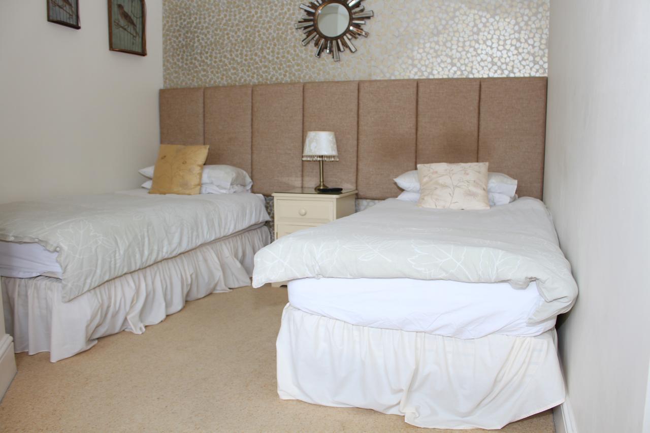 Laurels Guesthouse Witney Dış mekan fotoğraf
